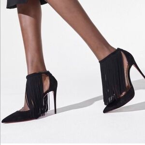 NWB Christian Louboutin Courtain Suede Fringe Pump